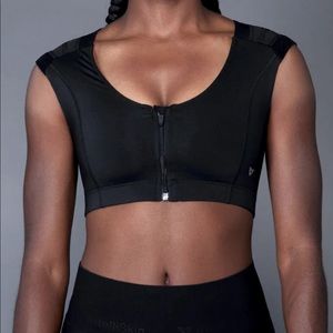 NWOT Intelliskin Recovery Zip Bra